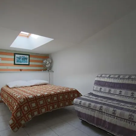 Holiday Home In A Dead End Near The Island Of Oleron Bourcefranc